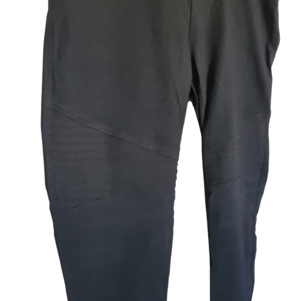 Amaryllis Black Ankle & Cropped Pants